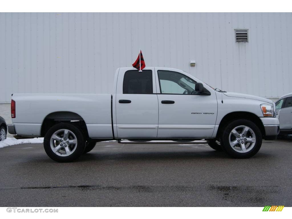 2006 Ram 1500 SLT Quad Cab 4x4 - Bright White / Medium Slate Gray photo #5