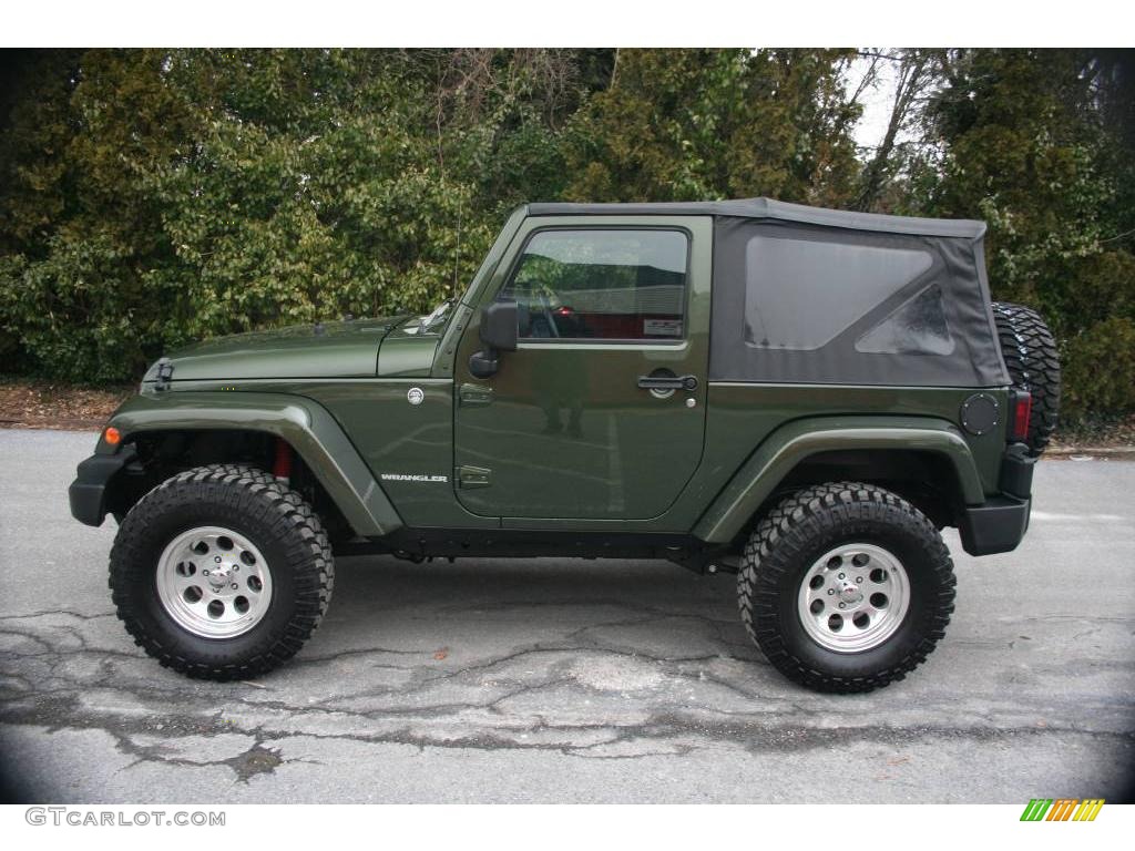 2007 Wrangler Sahara 4x4 - Jeep Green Metallic / Dark Slate Gray/Medium Slate Gray photo #3
