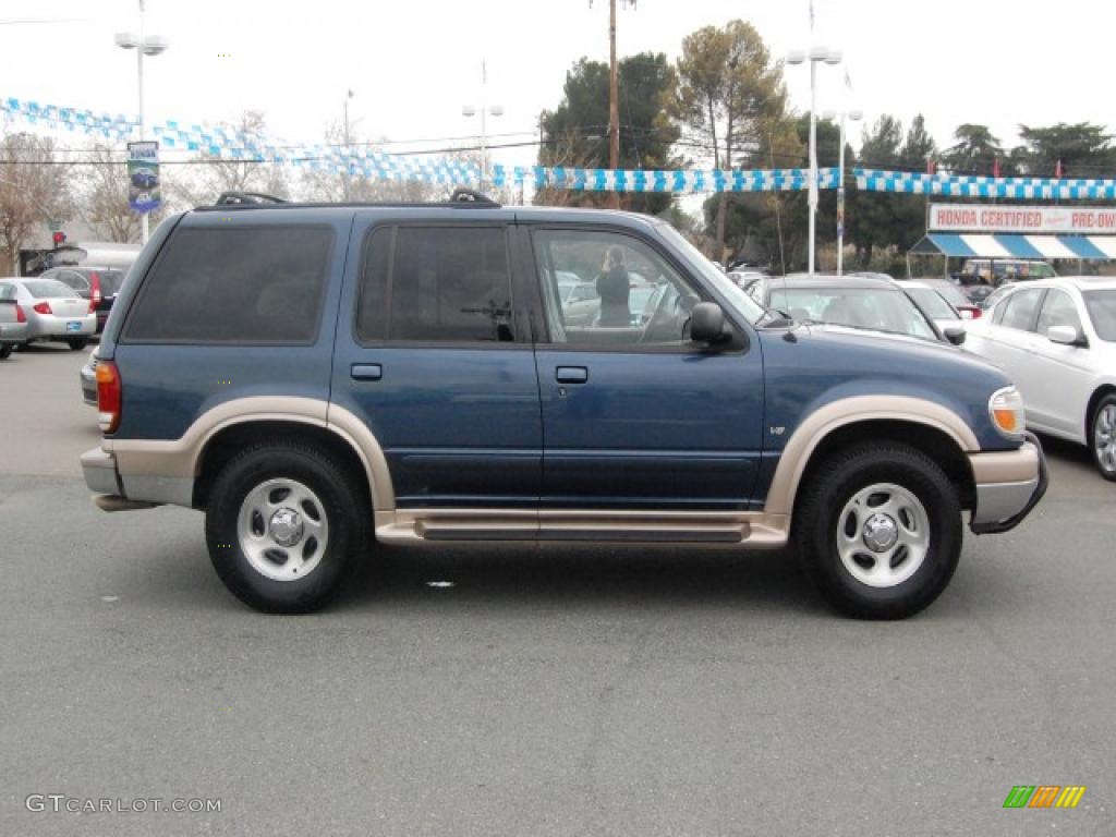 2000 Explorer Eddie Bauer 4x4 - Medium Wedgewood Blue Metallic / Medium Prairie Tan photo #2