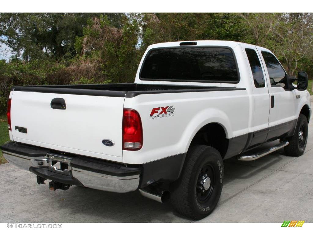 2003 F250 Super Duty XLT SuperCab 4x4 - Oxford White / Medium Flint Grey photo #7