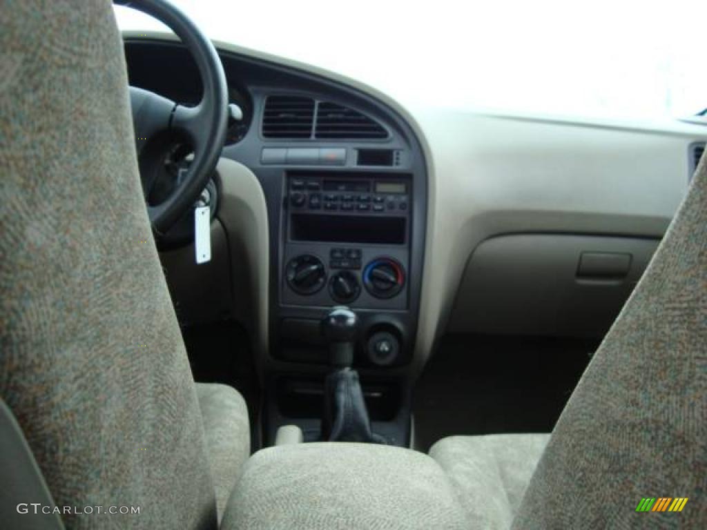 2001 Elantra GLS - Champagne / Beige photo #11