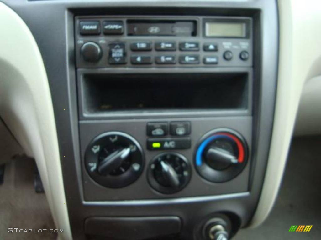 2001 Elantra GLS - Champagne / Beige photo #12