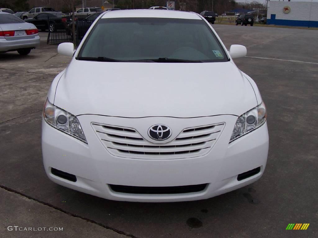 2008 Camry LE - Super White / Ash photo #7