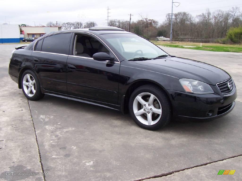 2006 Altima 3.5 SE - Super Black / Blond photo #6