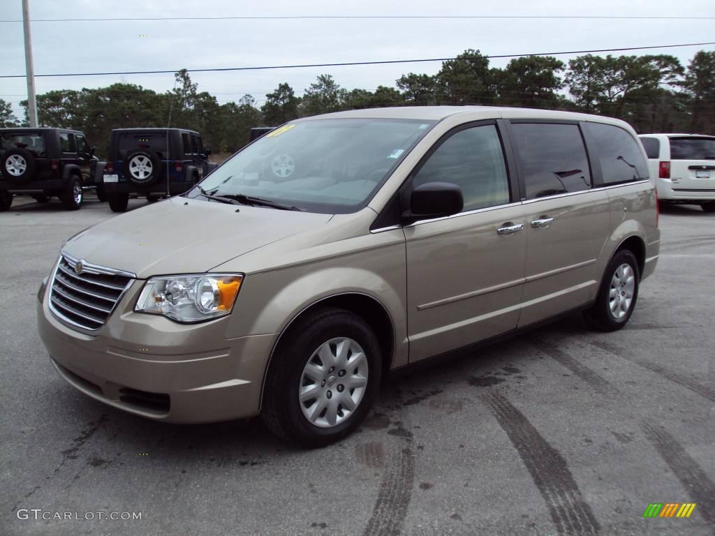 2009 Town & Country LX - Light Sandstone Metallic / Medium Slate Gray/Light Shale photo #1