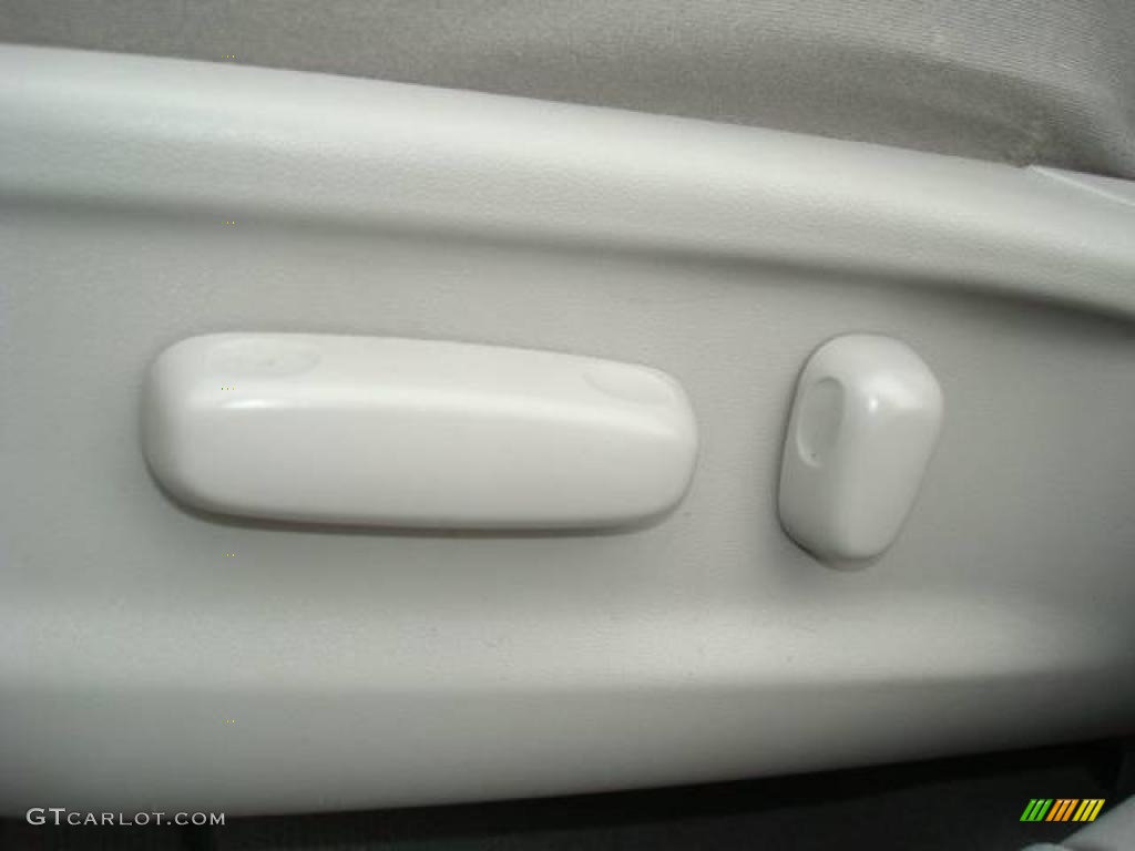 2008 Camry LE - Black / Ash photo #11