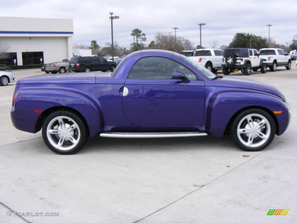 2004 SSR  - Ultra Violet Blue Metallic / Ebony photo #2