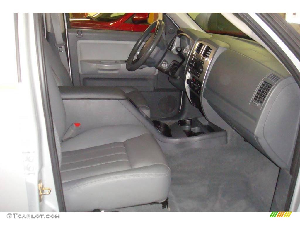 2005 Dakota Laramie Quad Cab 4x4 - Bright Silver Metallic / Medium Slate Gray photo #5
