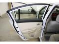Whitewater Pearl Mica - MAZDA3 i Sedan Photo No. 24