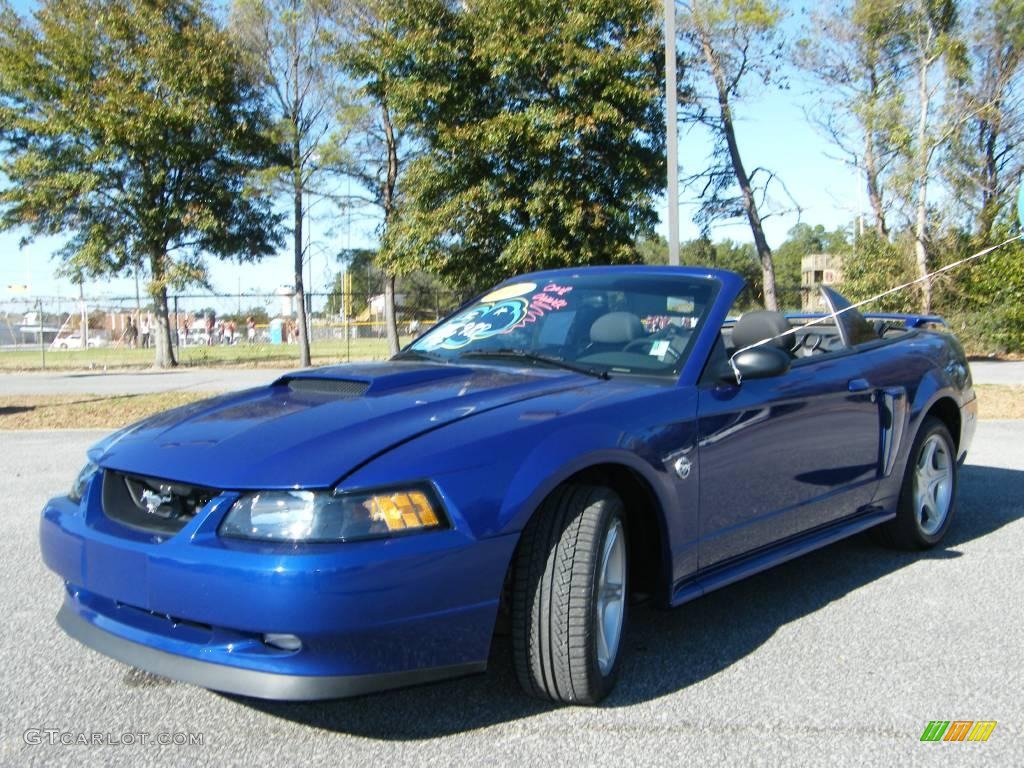 2004 Mustang GT Convertible - Sonic Blue Metallic / Dark Charcoal photo #12