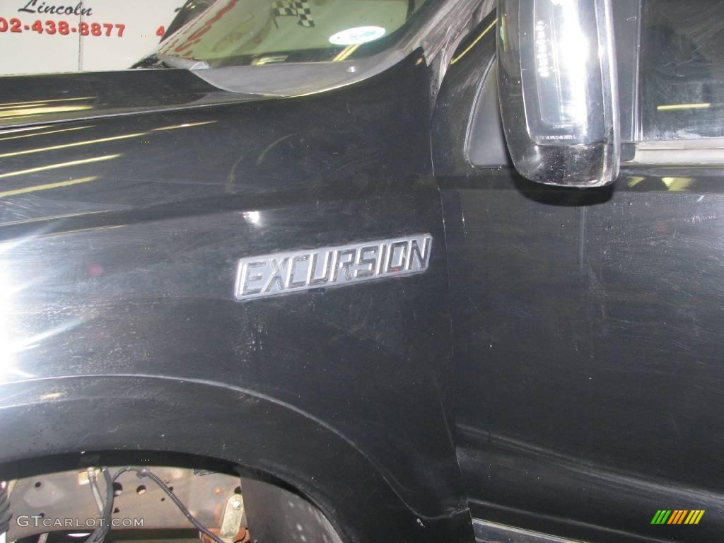2005 Excursion Limited 4X4 - Black / Medium Pebble photo #41