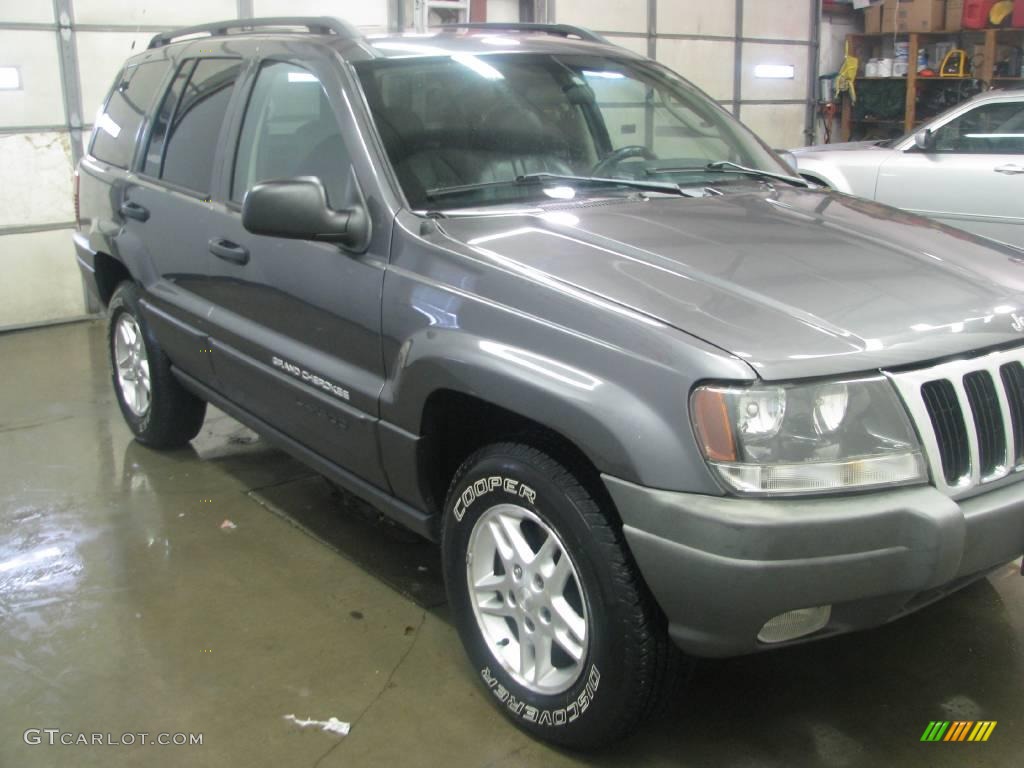 2003 Grand Cherokee Laredo 4x4 - Graphite Metallic / Dark Slate Gray photo #3