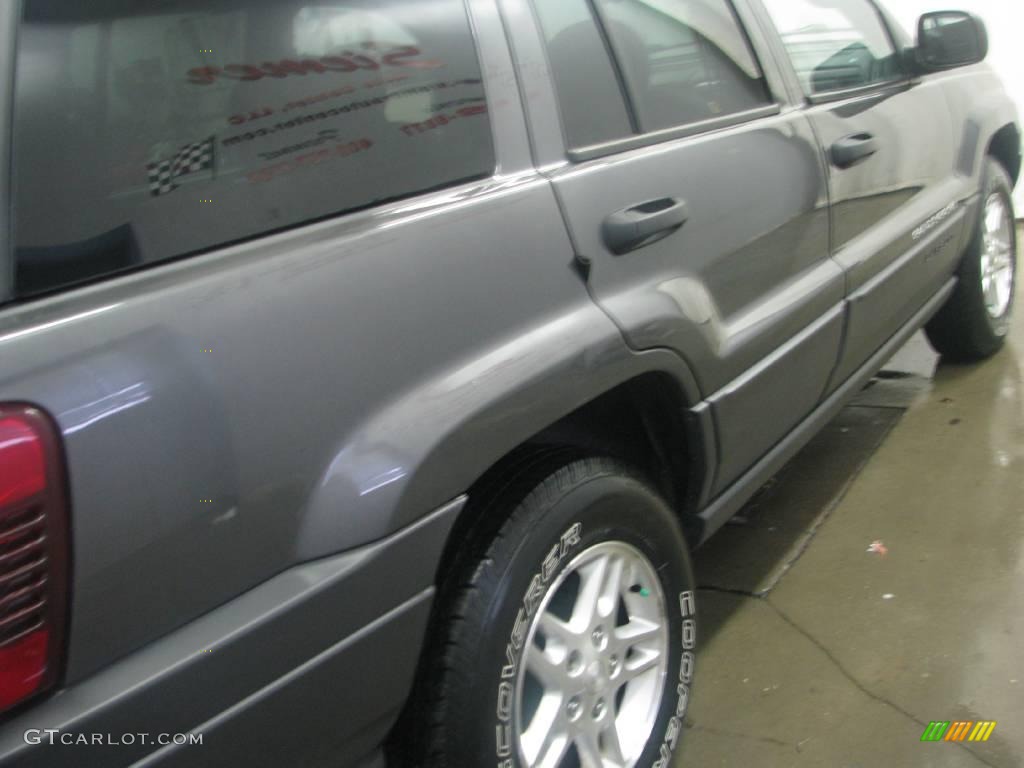 2003 Grand Cherokee Laredo 4x4 - Graphite Metallic / Dark Slate Gray photo #13