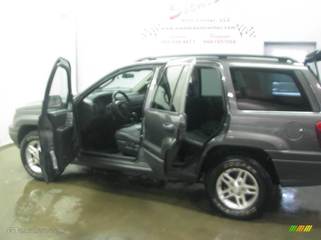 2003 Grand Cherokee Laredo 4x4 - Graphite Metallic / Dark Slate Gray photo #21