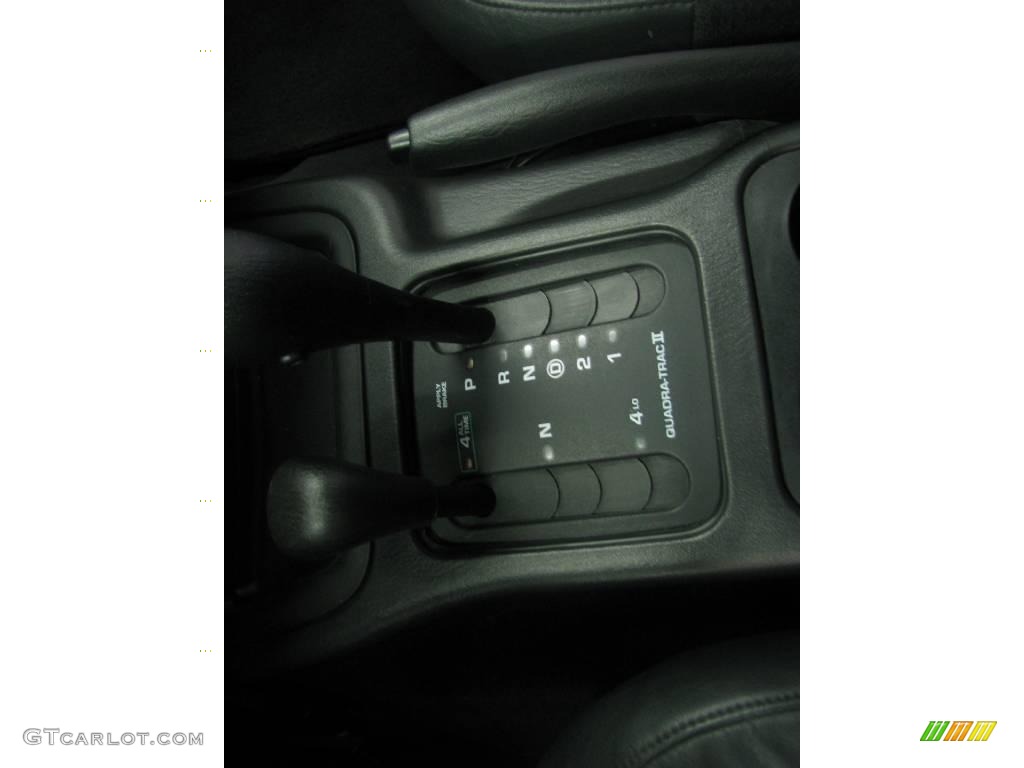 2003 Grand Cherokee Laredo 4x4 - Graphite Metallic / Dark Slate Gray photo #26