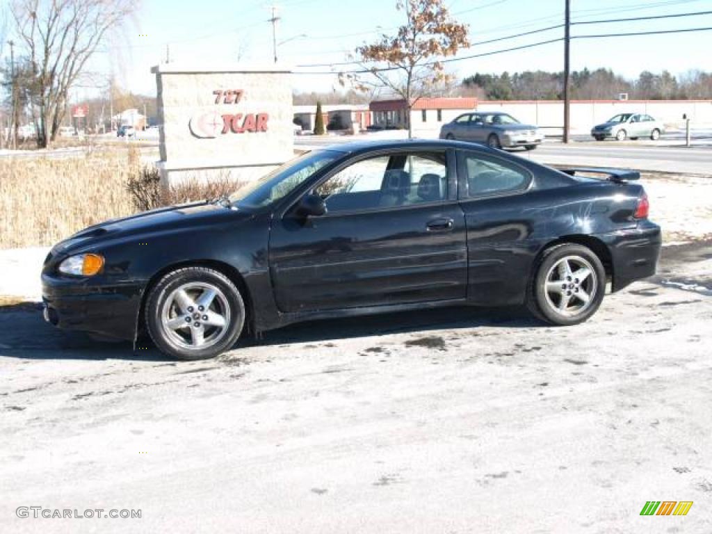 Black Pontiac Grand Am