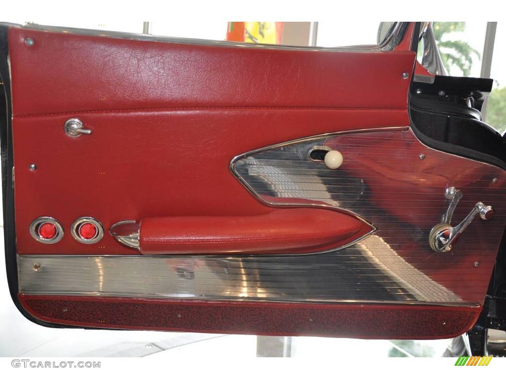 1961 Corvette Convertible - Tuxedo Black / Red photo #17