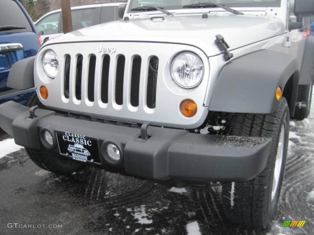 2010 Wrangler Sport 4x4 - Bright Silver Metallic / Dark Slate Gray/Medium Slate Gray photo #2