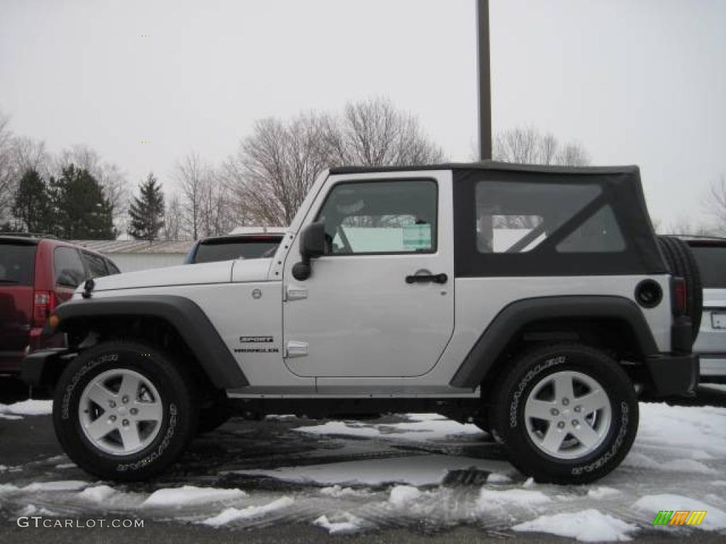 2010 Wrangler Sport 4x4 - Bright Silver Metallic / Dark Slate Gray/Medium Slate Gray photo #6