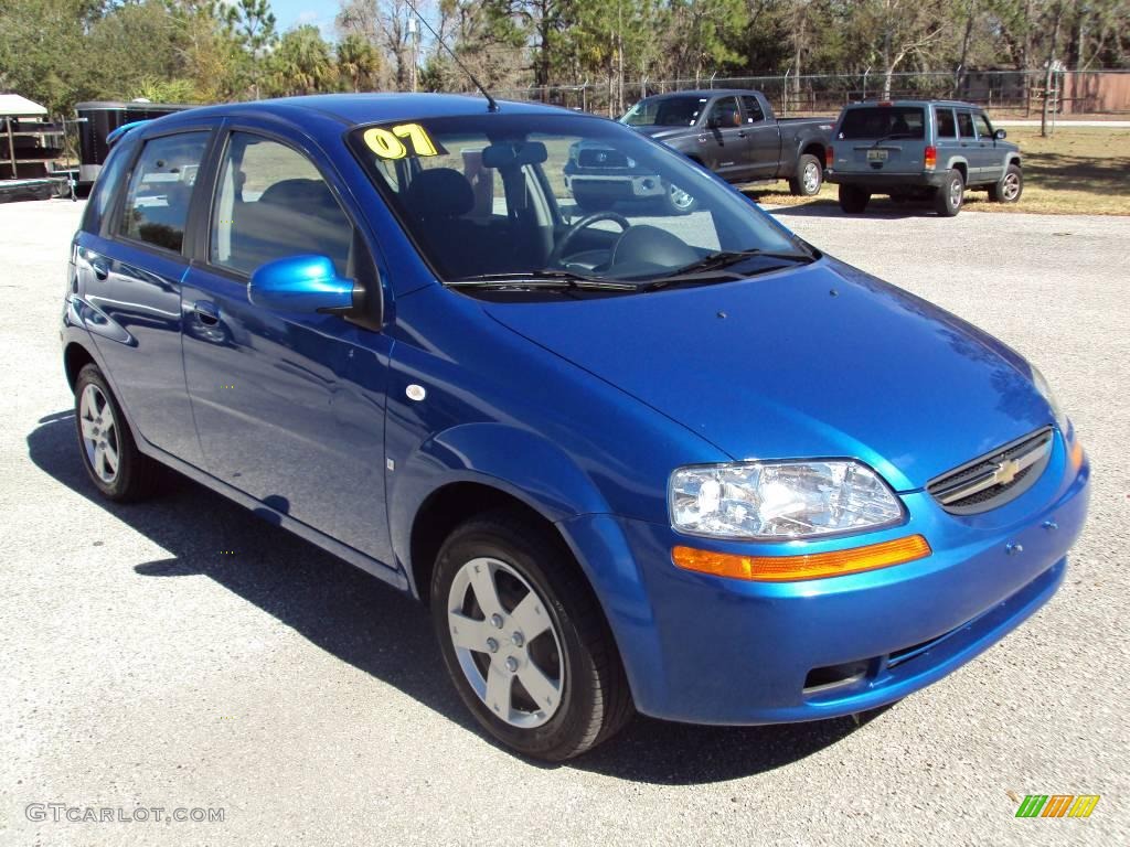 2007 Aveo 5 LS Hatchback - Bright Blue / Charcoal Black photo #10