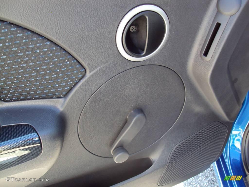 2007 Aveo 5 LS Hatchback - Bright Blue / Charcoal Black photo #17