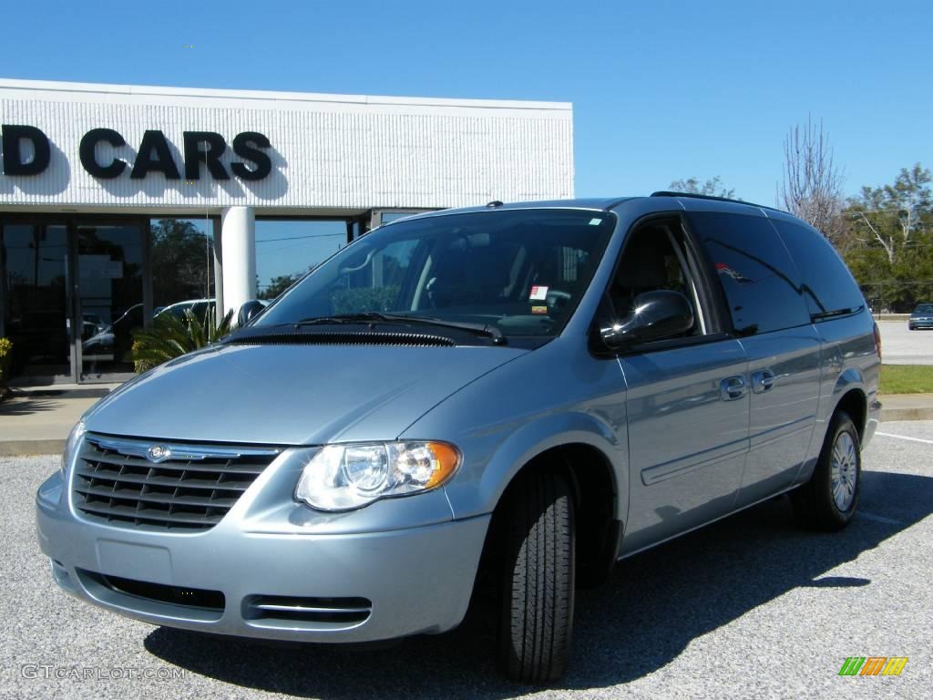 2006 Town & Country LX - Butane Blue Pearl / Medium Slate Gray photo #1