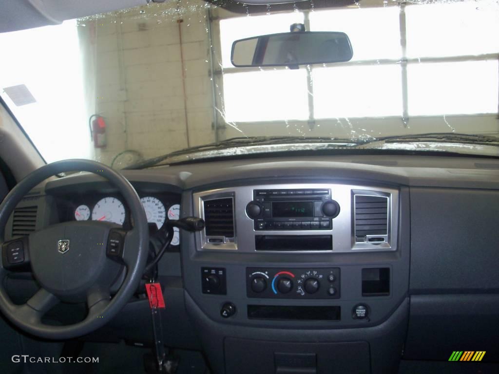 2007 Ram 1500 SLT Quad Cab 4x4 - Inferno Red Crystal Pearl / Medium Slate Gray photo #22