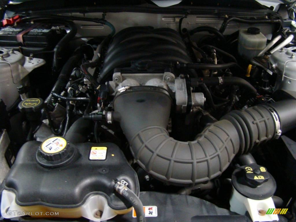 2005 Mustang GT Premium Coupe - Satin Silver Metallic / Light Graphite photo #14