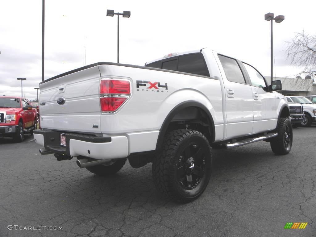 2010 F150 FX4 SuperCrew 4x4 - Oxford White / Black photo #3