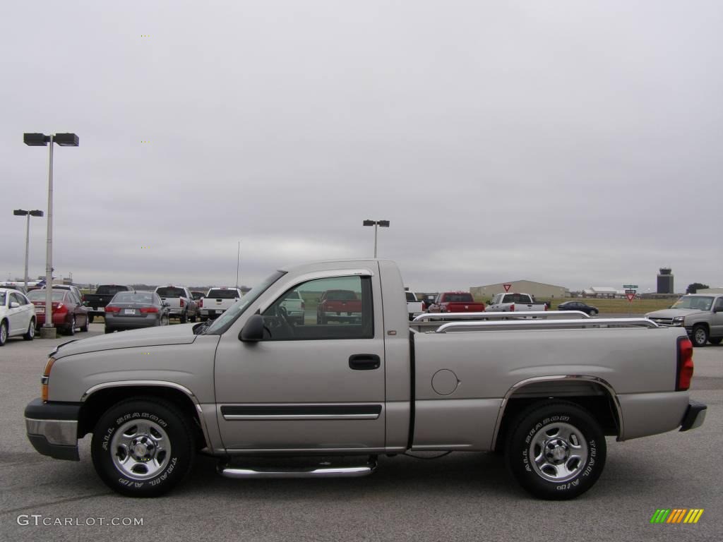 2004 Silverado 1500 Regular Cab - Silver Birch Metallic / Dark Charcoal photo #6