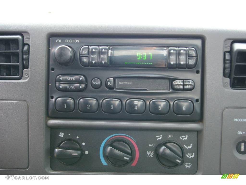 2001 F250 Super Duty XLT Regular Cab 4x4 - Island Blue Metallic / Medium Graphite photo #5