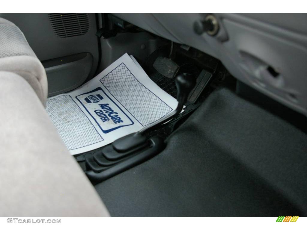 2001 F250 Super Duty XLT Regular Cab 4x4 - Island Blue Metallic / Medium Graphite photo #10