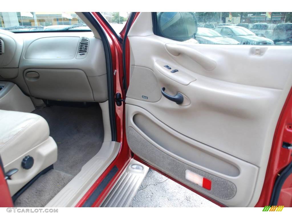 2002 Expedition Eddie Bauer - Laser Red / Medium Parchment photo #24