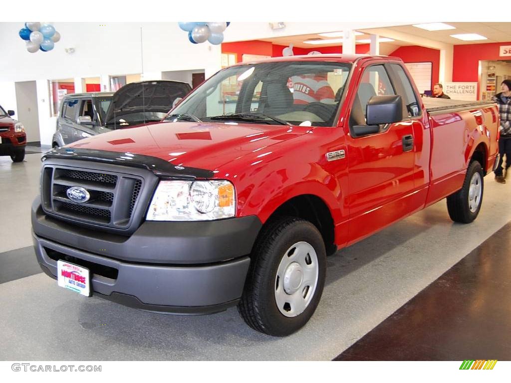 2007 F150 XL Regular Cab - Bright Red / Medium Flint photo #2