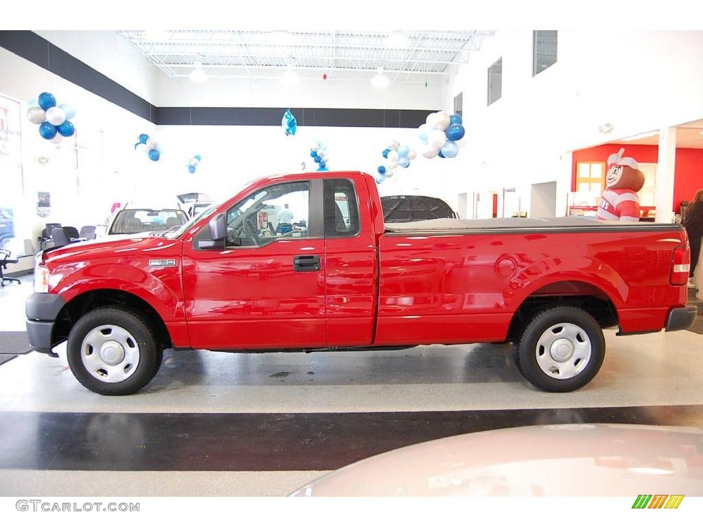 2007 F150 XL Regular Cab - Bright Red / Medium Flint photo #3