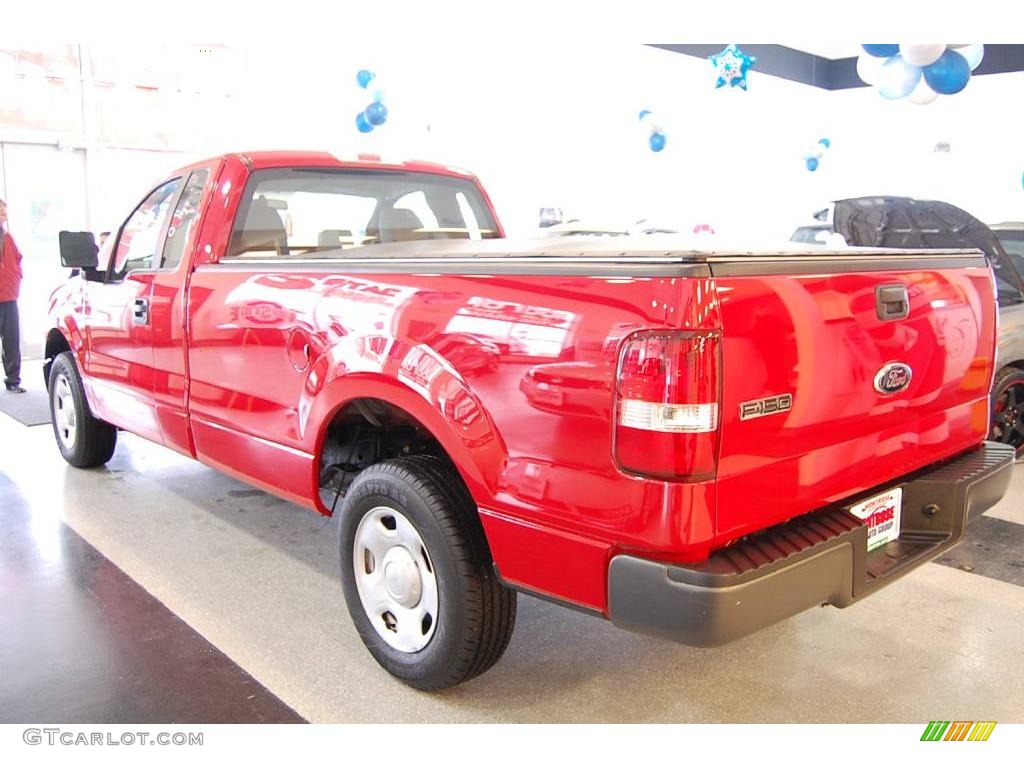 2007 F150 XL Regular Cab - Bright Red / Medium Flint photo #4