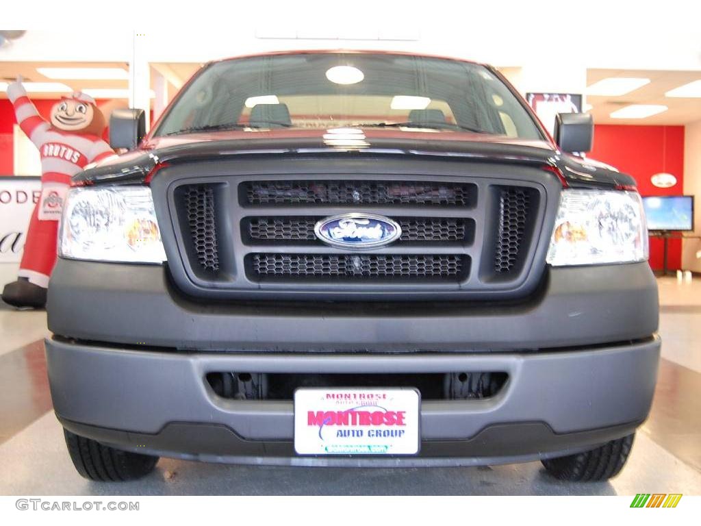 2007 F150 XL Regular Cab - Bright Red / Medium Flint photo #11