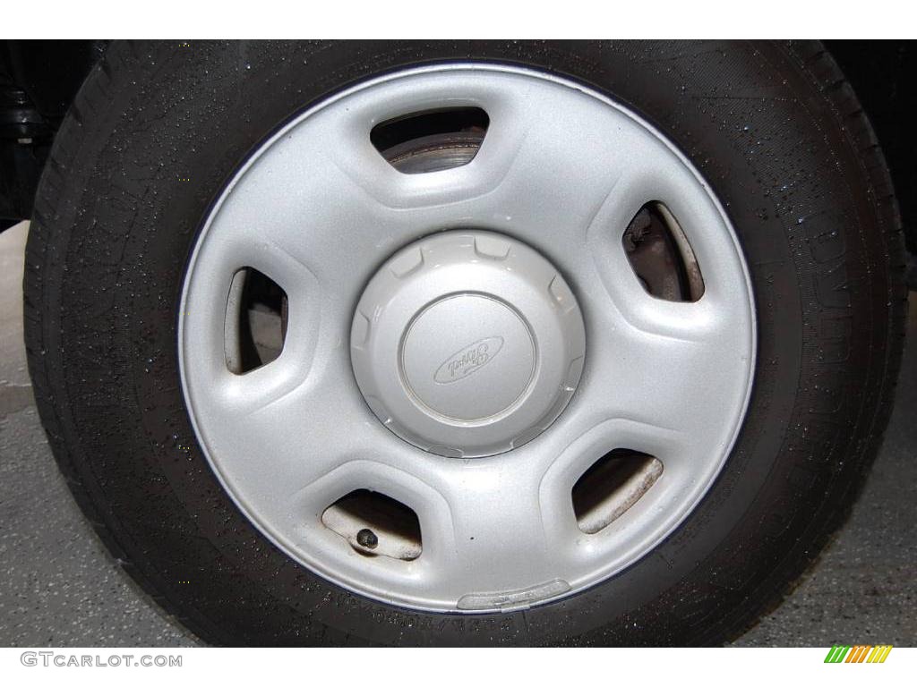 2007 F150 XL Regular Cab - Bright Red / Medium Flint photo #24