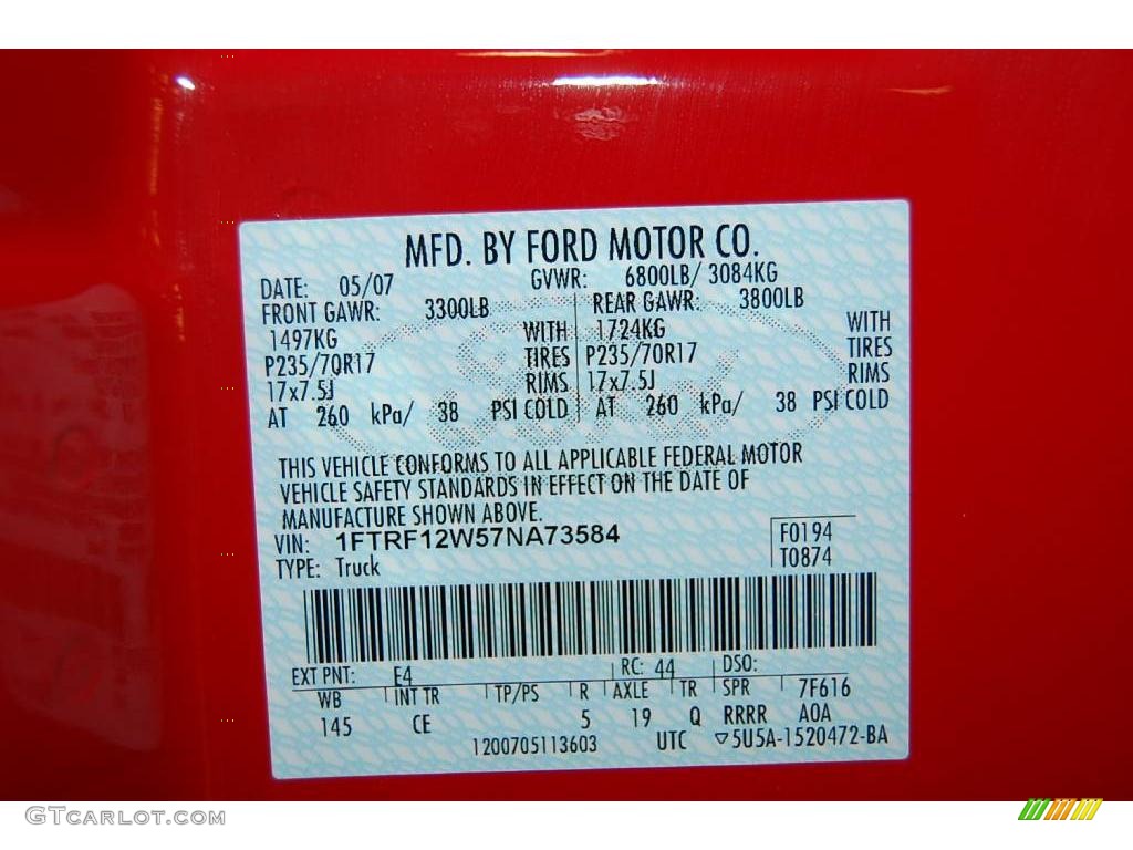 2007 F150 XL Regular Cab - Bright Red / Medium Flint photo #44