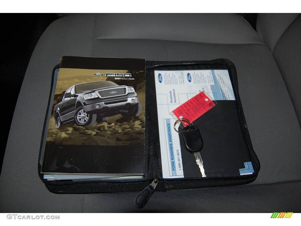 2007 F150 XL Regular Cab - Bright Red / Medium Flint photo #45