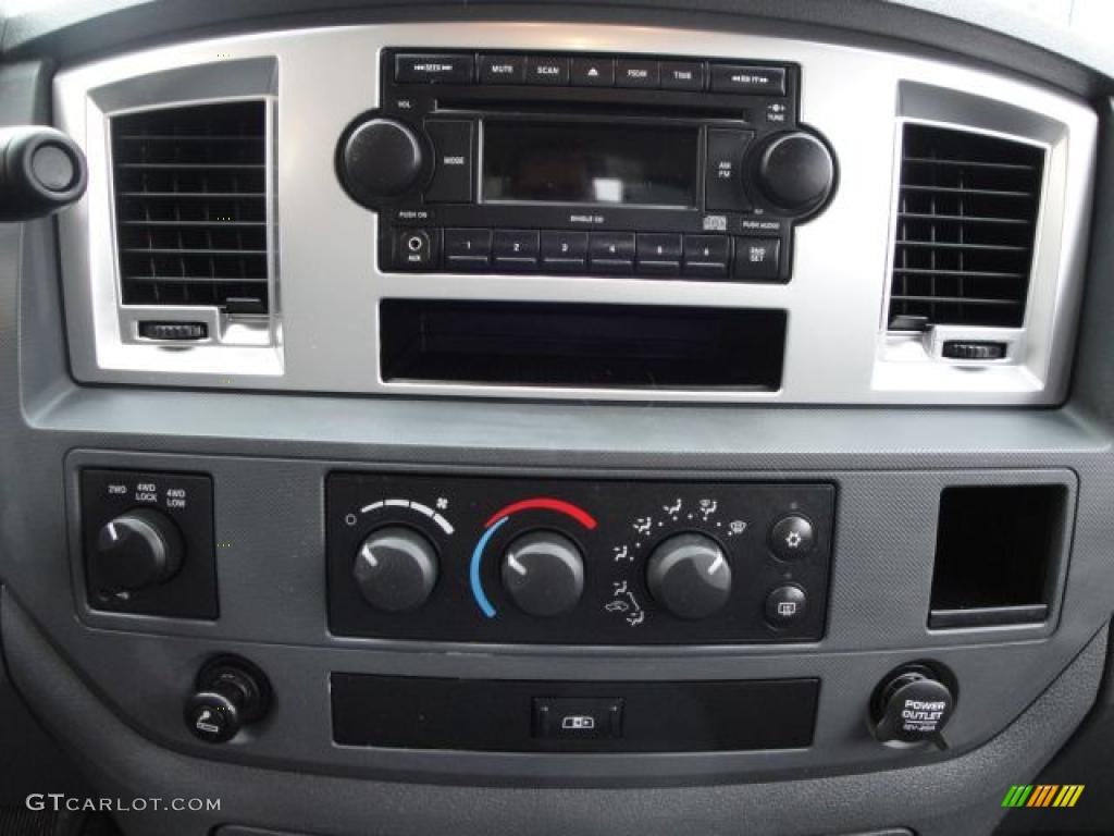 2008 Ram 1500 SLT Quad Cab 4x4 - Brilliant Black Crystal Pearl / Medium Slate Gray photo #23