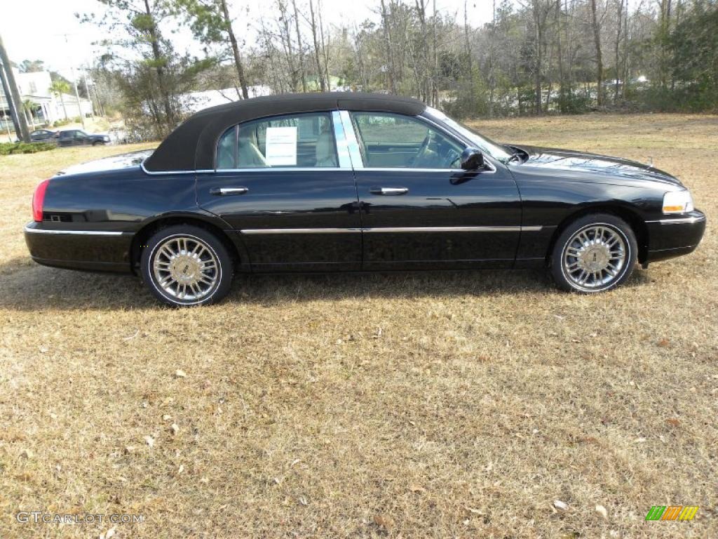 2006 Black Lincoln Town Car Designer Series 25698165 Photo 12