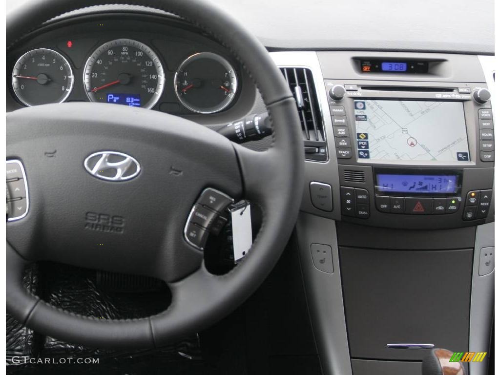 2010 Sonata Limited V6 - Pearl White / Gray photo #9