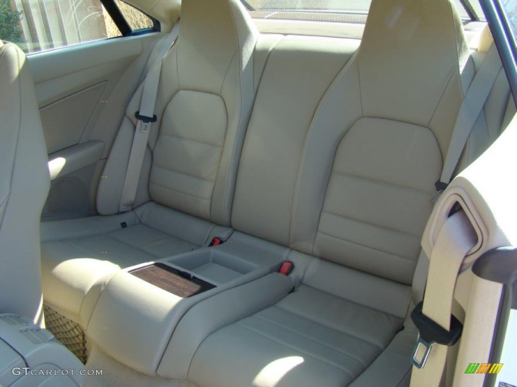 2010 E 350 Coupe - Arctic White / Almond Beige photo #11
