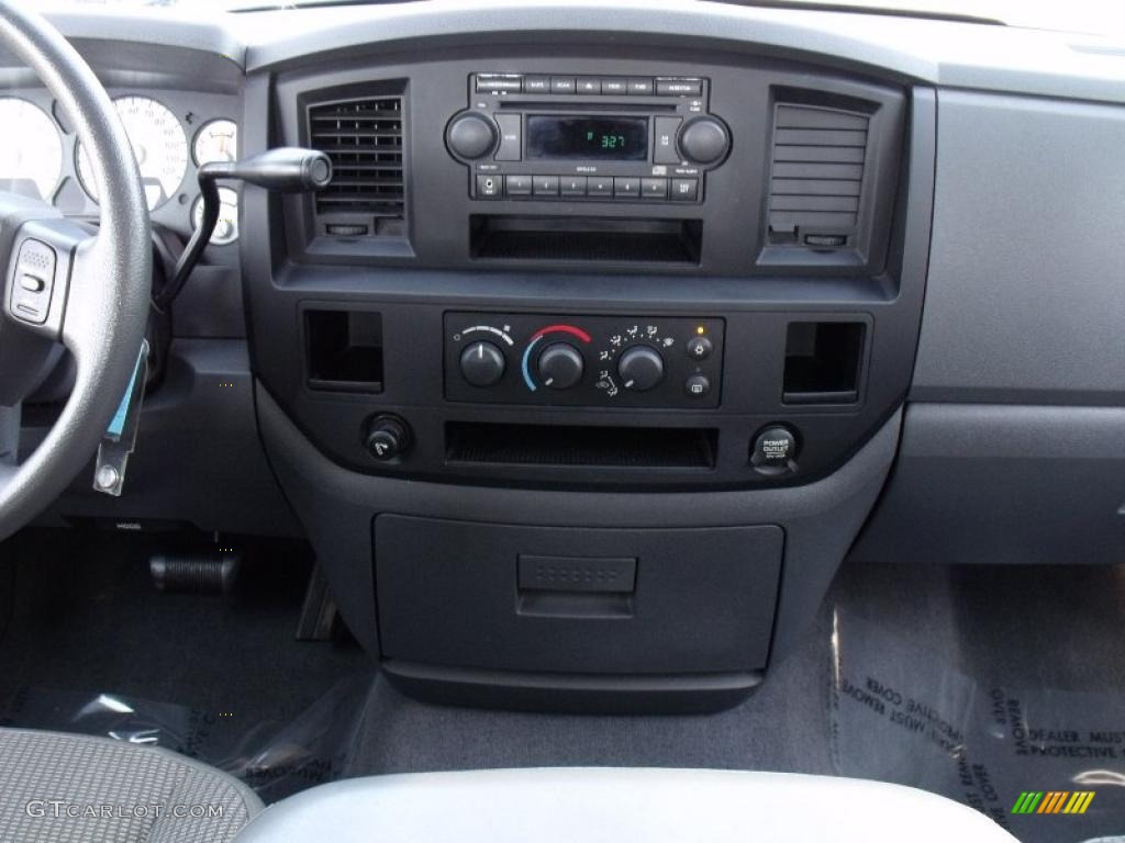 2006 Ram 1500 ST Quad Cab - Black / Medium Slate Gray photo #21