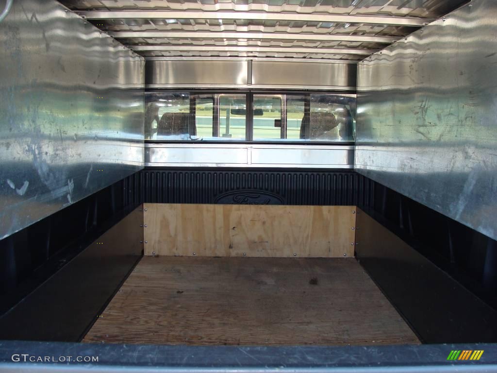 2004 F150 XLT Regular Cab 4x4 - True Blue Metallic / Dark Flint photo #17