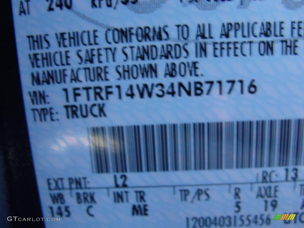 2004 F150 XLT Regular Cab 4x4 - True Blue Metallic / Dark Flint photo #23