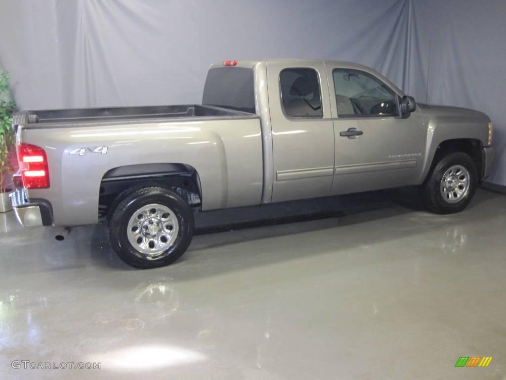 2009 Silverado 1500 LT Extended Cab 4x4 - Silver Birch Metallic / Ebony photo #4