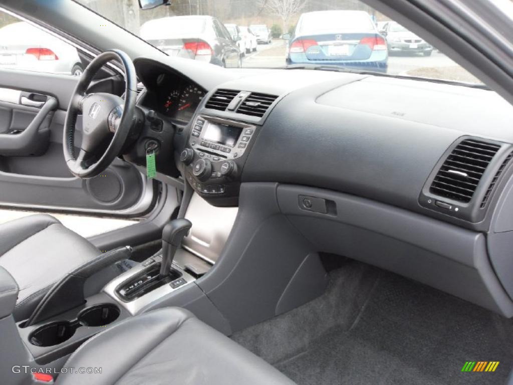 2006 Accord EX-L Coupe - Alabaster Silver Metallic / Gray photo #16