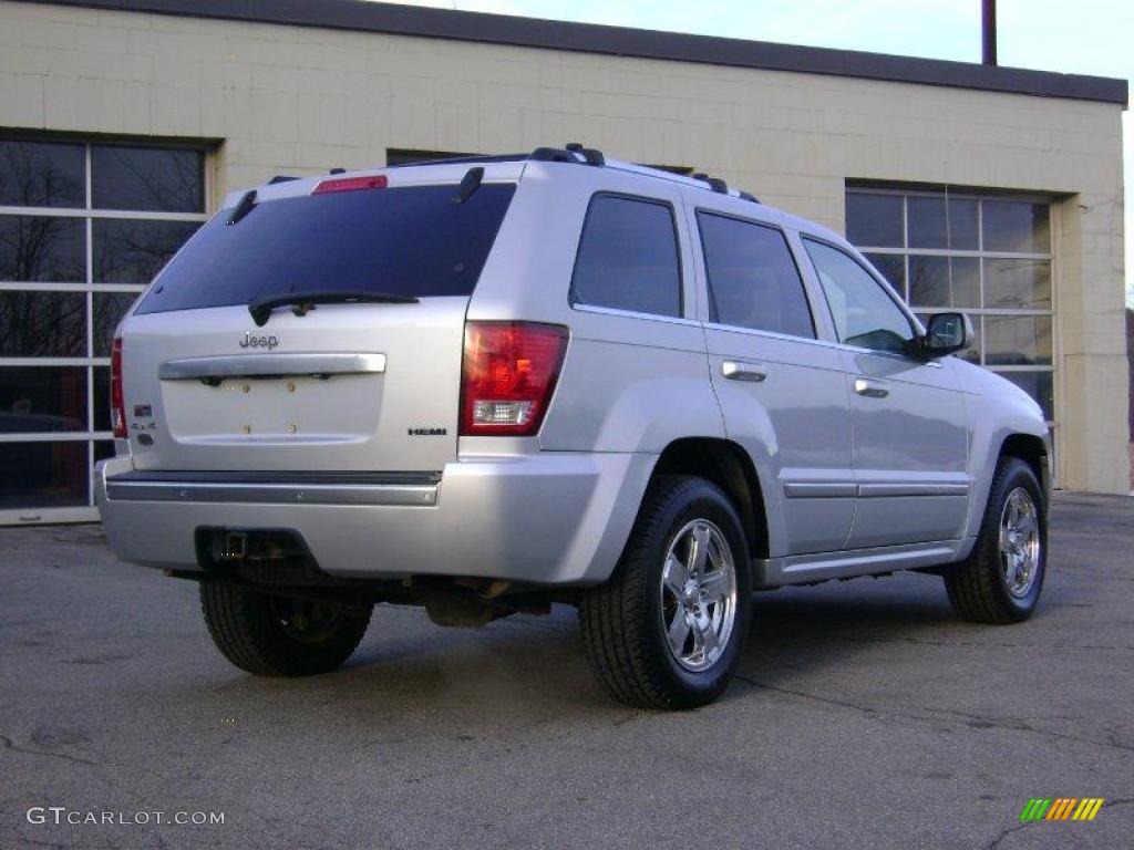 2007 Grand Cherokee Overland 4x4 - Bright Silver Metallic / Medium Slate Gray photo #7